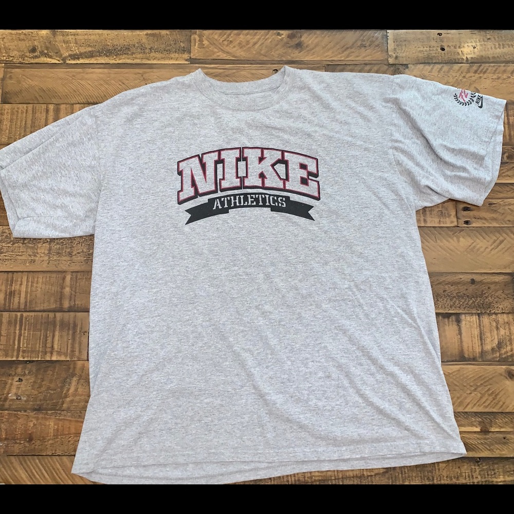 Men’s Nike Shirt